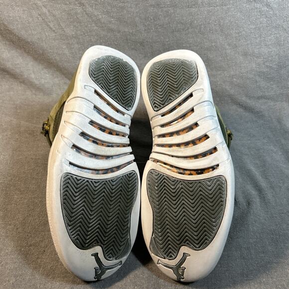 Nike Air Jordan 12 Retro CP3 Class of 2003 Olive Green Men’s Size 7 130690-301 - Picture 11 of 13